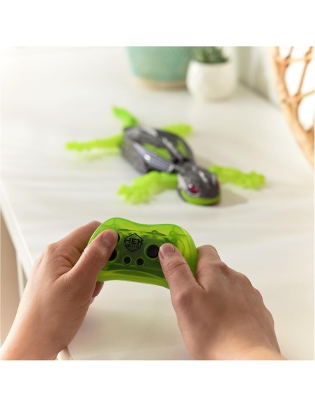 Hex Bots™ Wall Crawler Gecko RC
